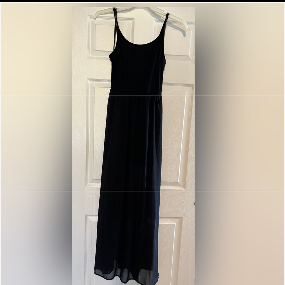Elegant Black Maxi Dress